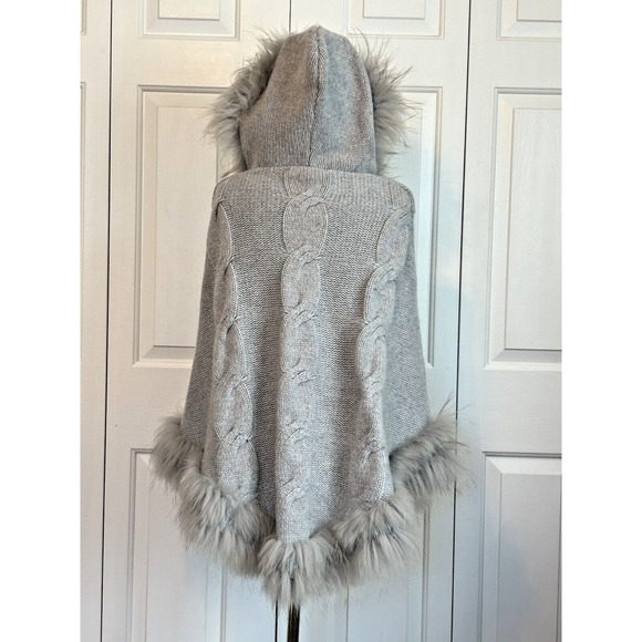 The Cashmere Project Poncho Womens Medium Gray Hooded Pure Cashmere Racoon Fur - Picture 5 of 7